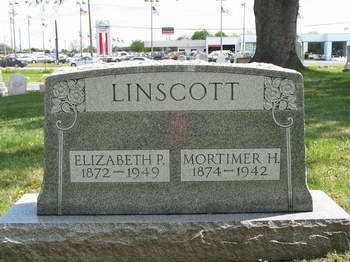 Elizabeth & Mortimer Linscott